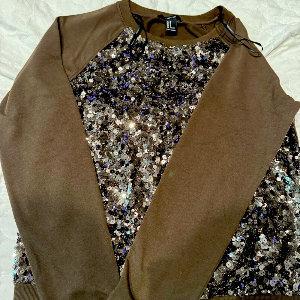 Forever 21 Sparkle Sweatshirt women size medium